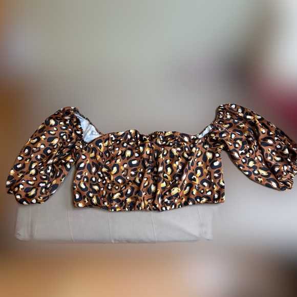 NWOT Express x Lady Gang Leopard Off Shoulder Black Gold Satin-Like Crop Top XL - Picture 5 of 9